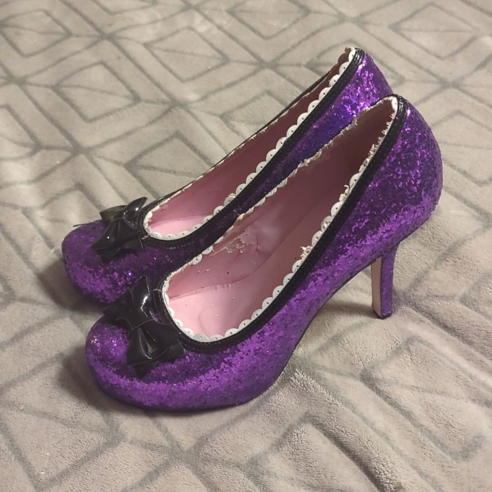 Ten Thirty One" purple princess glitter heels with a black bows - Picture 2 of 8